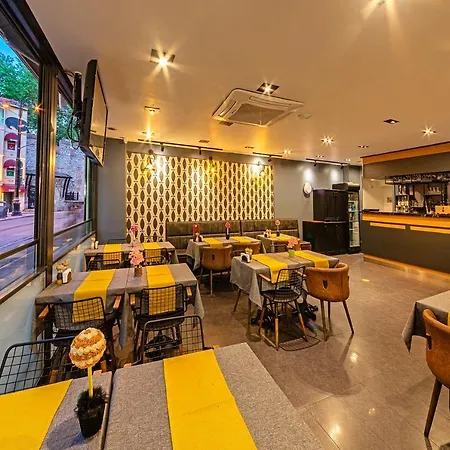 Neda Hotel